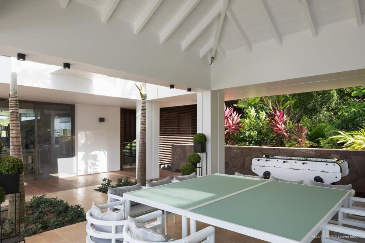 On A Hill Side Villa With Superb Amenities St. Barthelemy Buitenkant foto